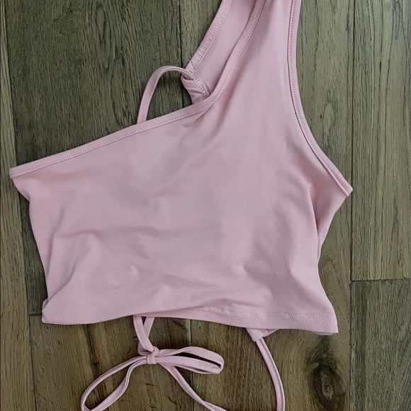 ONE SHOULDER LACE UP OPEN BACK PINK CROP TOP - Picture 3 of 4